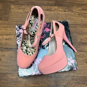 Qupid Pink Chunky Platform Heels